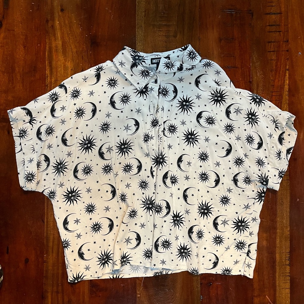 LAST DAY TO BUY - taking post down this week -  Hot topic sun and moon button up